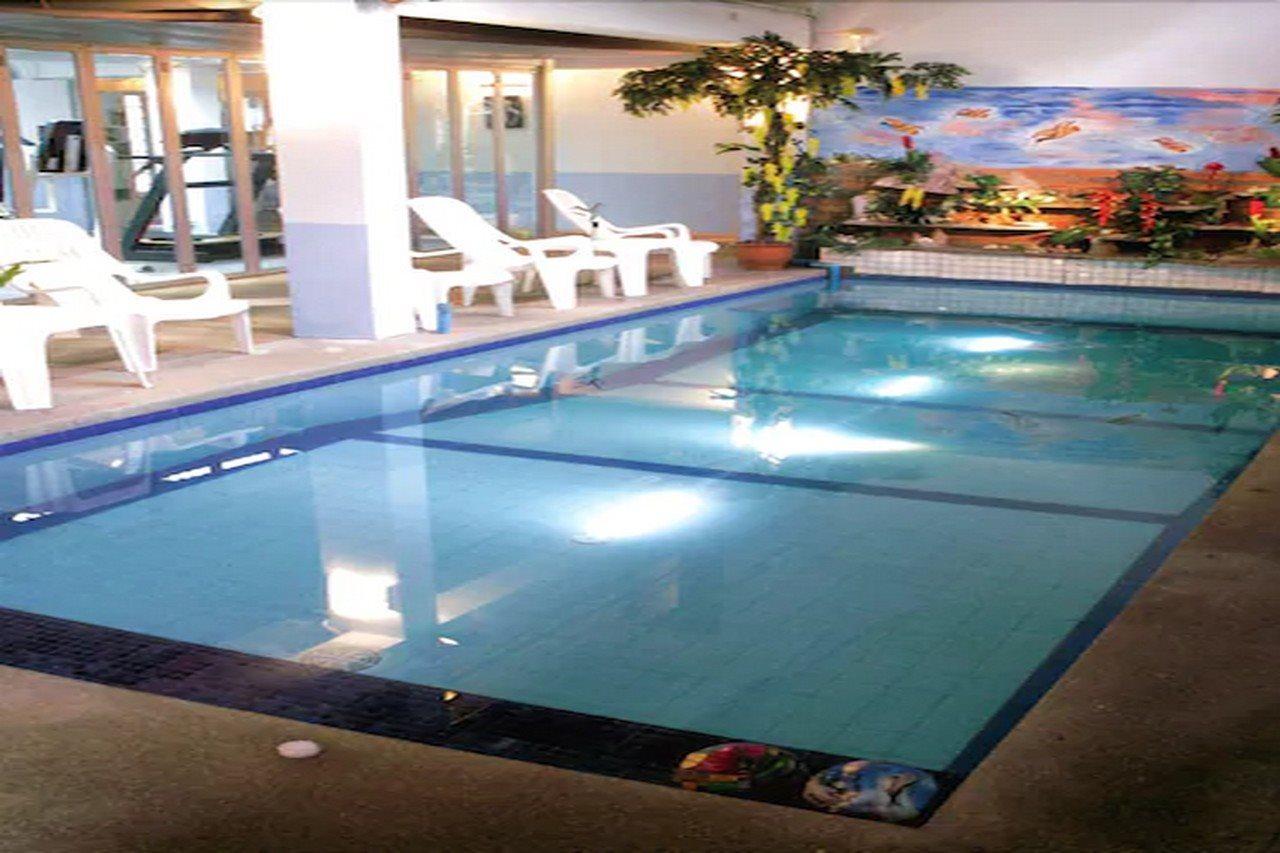 Aquarius Gay Pensión&Sauna Patong Exterior foto