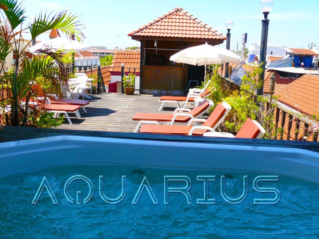 Aquarius Gay Pensión&Sauna Patong Exterior foto
