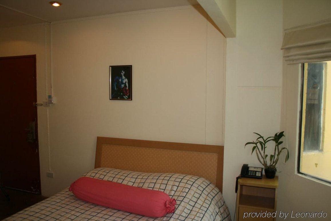 Aquarius Gay Pensión&Sauna Patong Habitación foto